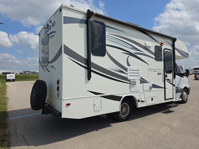 2019 Jayco Melbourne 24L — photo 6 of 8