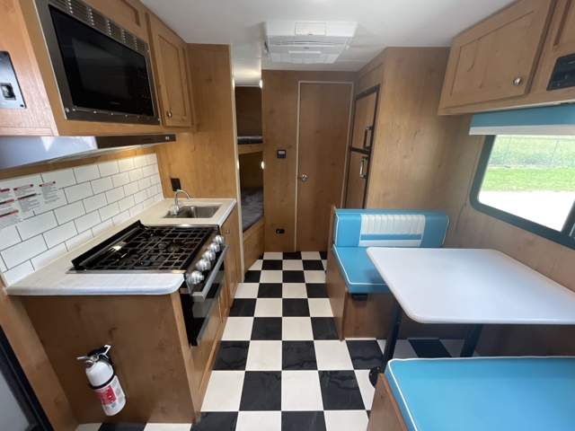 2022 Riverside RV Retro 190BH — photo 3 of 8