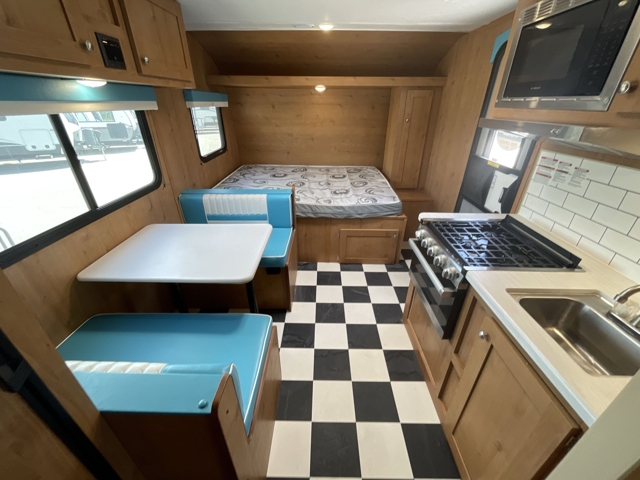 2022 Riverside RV Retro 190BH — photo 4 of 8