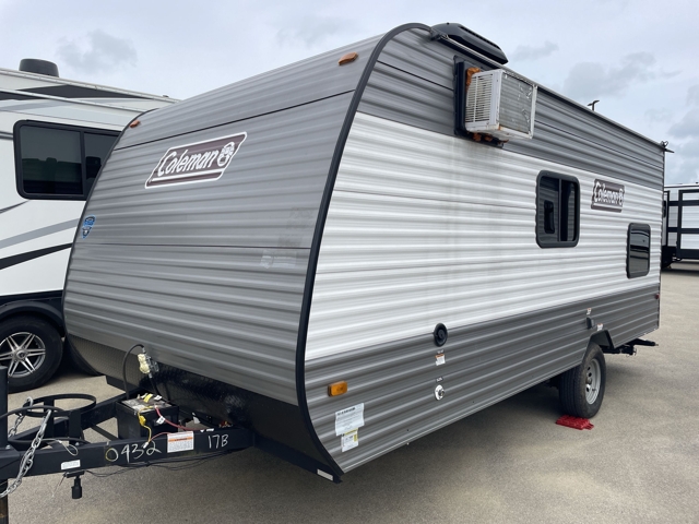2024 Coleman Coleman Lantern LT 17B — photo 3 of 8