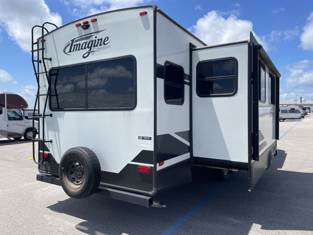 2019 Grand Design Imagine 2970RL — photo 5 of 8