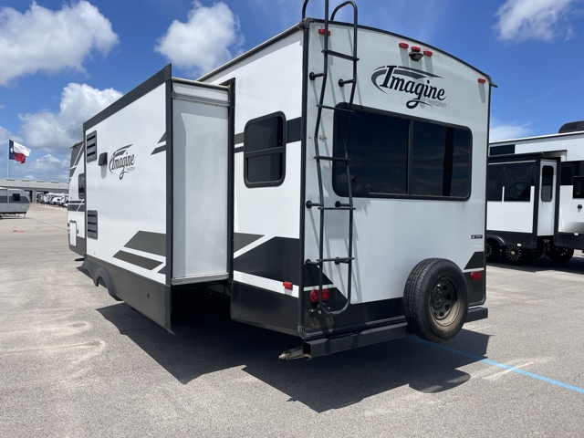 2019 Grand Design Imagine 2970RL — photo 6 of 8