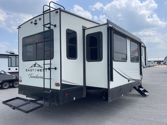2022 East To West Tandara 320RL — photo 6 of 8