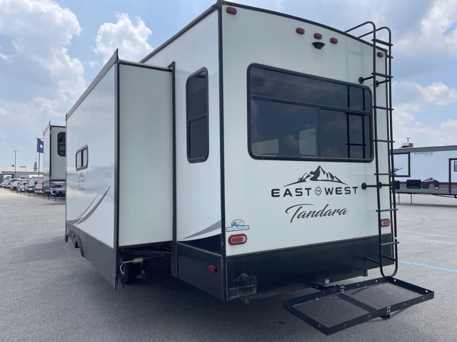 2022 East To West Tandara 320RL — photo 7 of 8