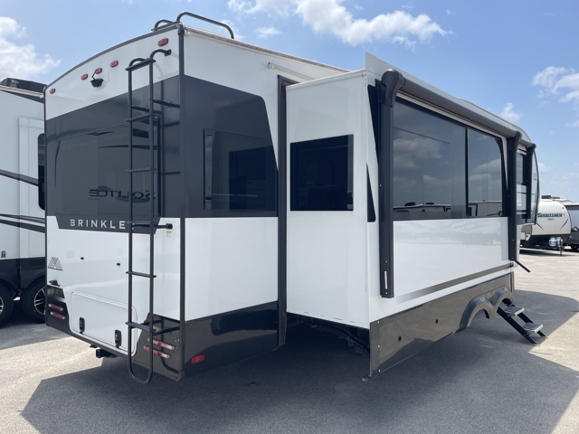 2024 Brinkley Model Z 3100 — photo 6 of 8