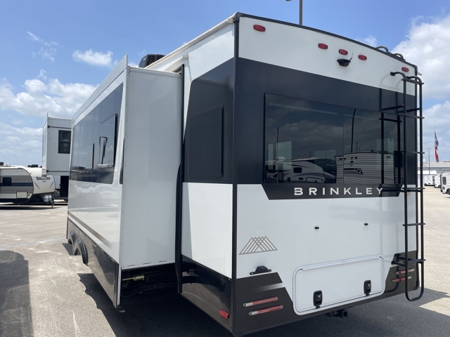 2024 Brinkley Model Z 3100 — photo 7 of 8