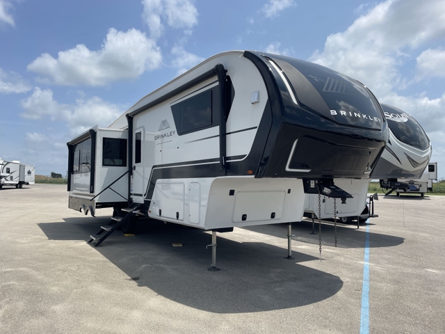 2024 Brinkley Model Z 3100 — photo 1 of 8