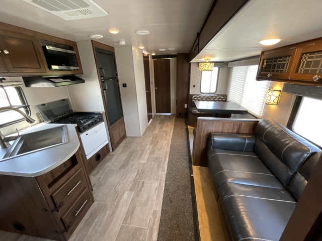 2018 Heartland Mallard M32 — photo 4 of 8