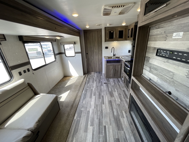 2023 Crossroads Zinger 280RB — photo 3 of 8