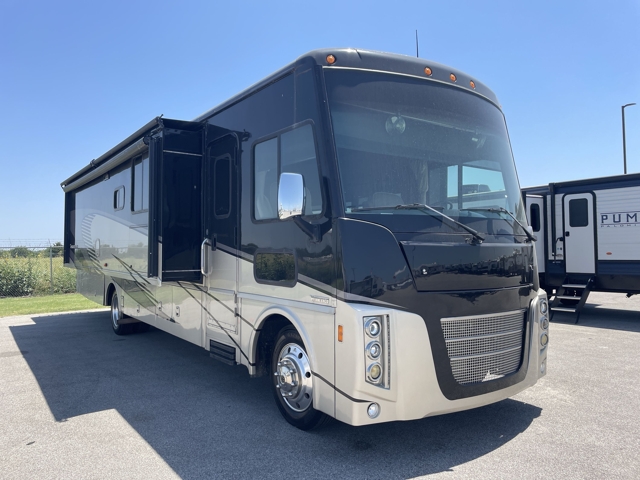 2018 Winnebago Sightseer 36Z — photo 1 of 8