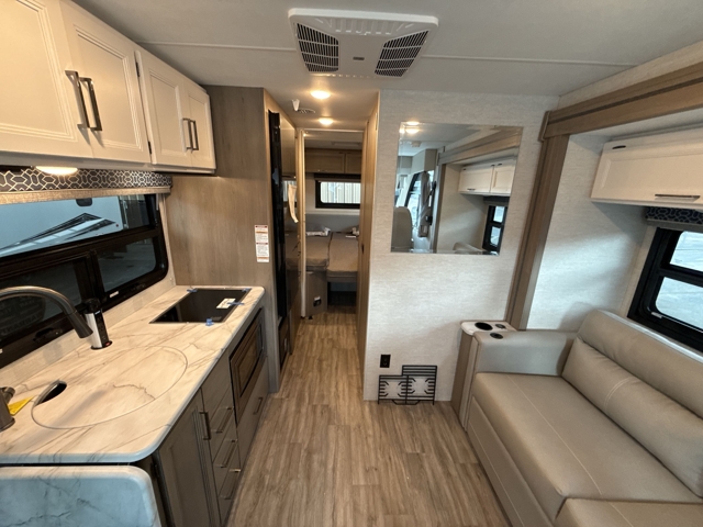 2026 Thor Freedom Traveler A24 — photo 3 of 8