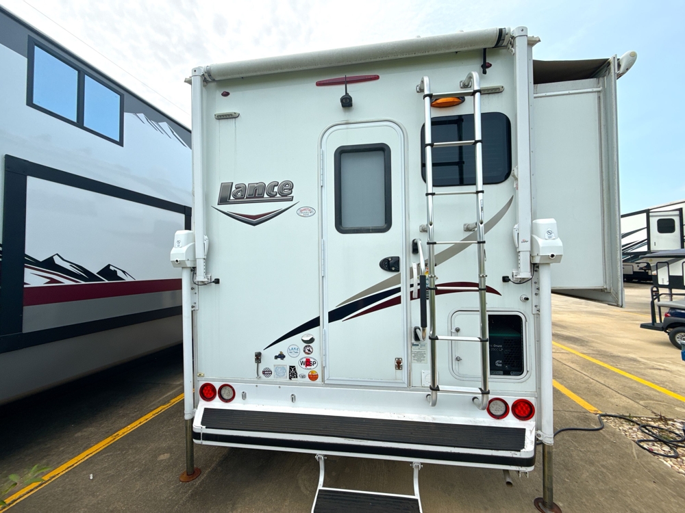 2018 Lance Lance 855S — photo 8 of 8