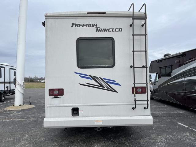 2026 Thor Freedom Traveler B30 — photo 8 of 8