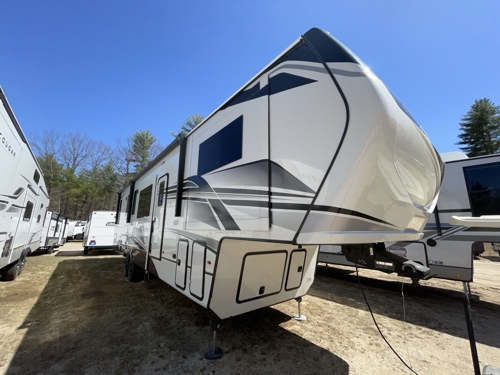 RV carousel image 1