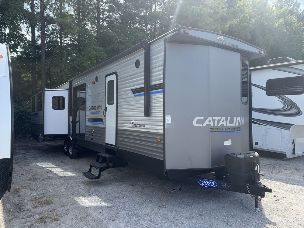 2023 Coachmen Catalina Destination 39RLTS