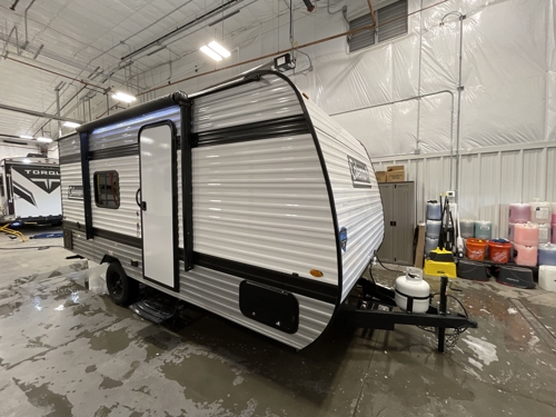 RV carousel image 1