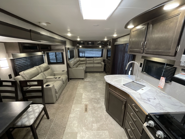 2020 Jayco Jay Flight 38FDDS — photo 4 of 8