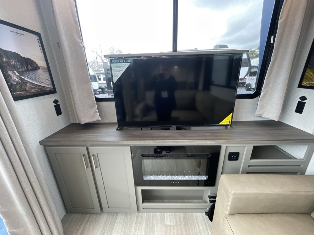 entertainment-center