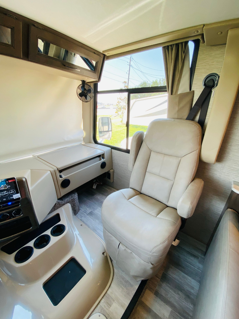 Thor Freedom Traveler A30 Camping World of Denton 1830277