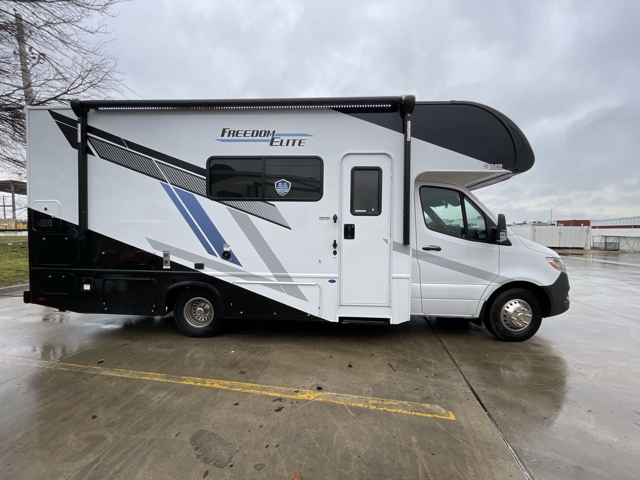 2025 Thor Freedom Elite 24FL — photo 6 of 8