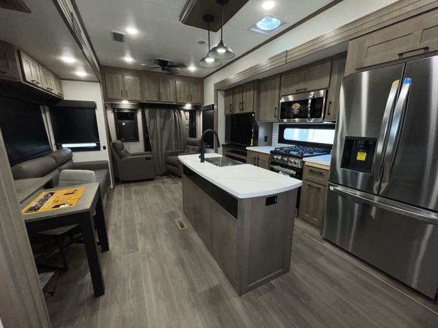 2025 K-Z RV Durango Gold 358RPQ — photo 7 of 8