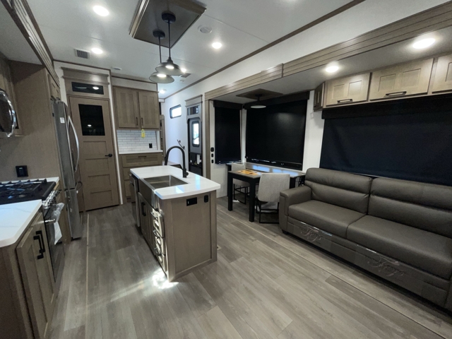 2025 K-Z RV Durango Gold 358RPQ — photo 8 of 8