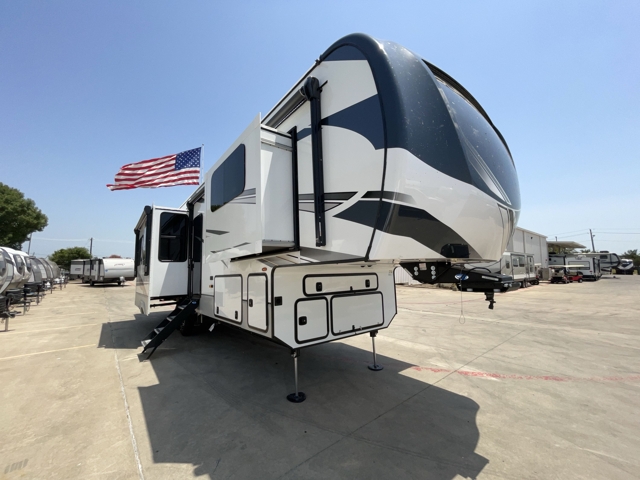 2025 K-Z RV Durango Gold 358RPQ — photo 1 of 8