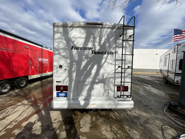 2026 Thor Freedom Traveler A28 — photo 6 of 8