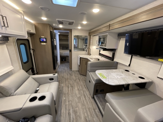 2026 Thor Freedom Traveler A28 — photo 7 of 8