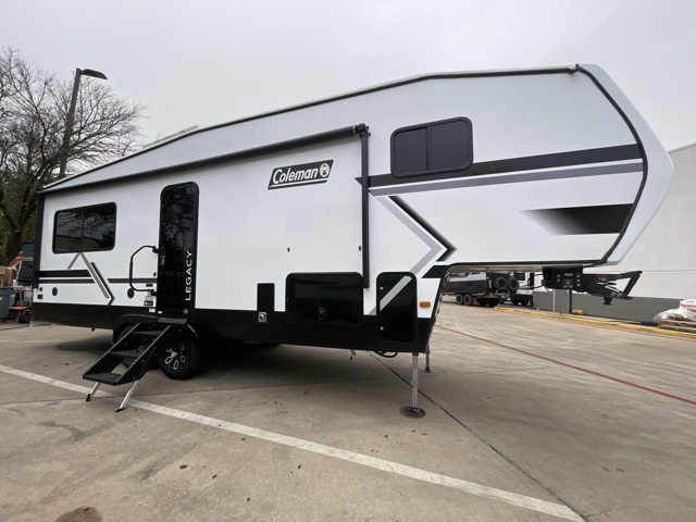 2026 Keystone Coleman Legacy 2400REX — photo 4 of 8