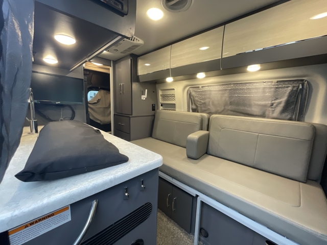 2024 Thor Freedom Elite 19R — photo 2 of 8