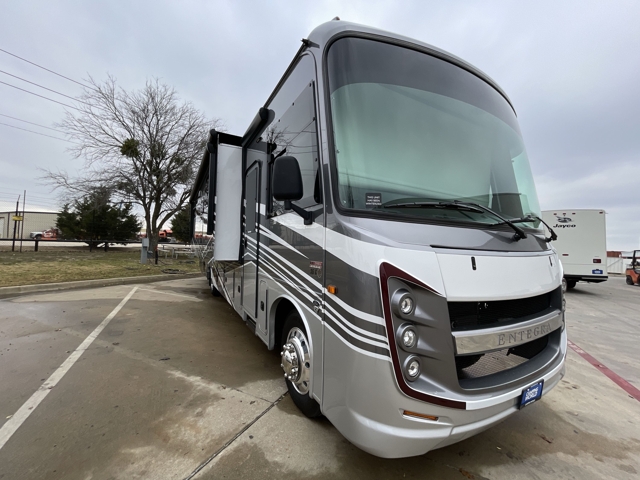 2025 Entegra Coach Vision XL 36C — photo 1 of 8