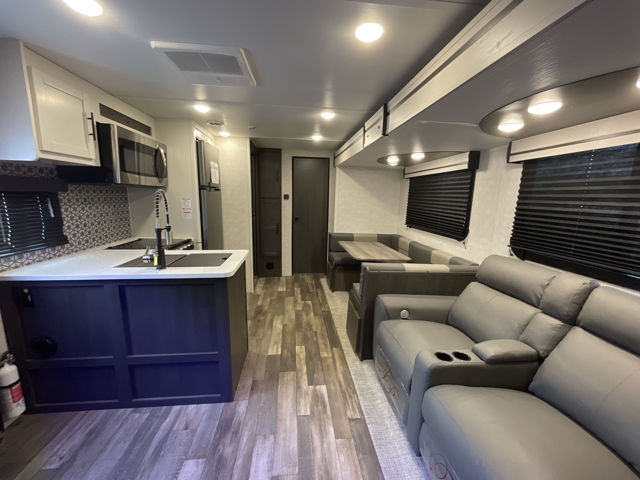 2024 Crossroads Cruiser Aire 33BHB — photo 6 of 8