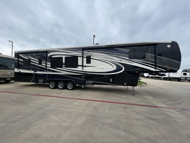 2021 DRV Luxury Suites Full House LX455 — photo 6 of 8
