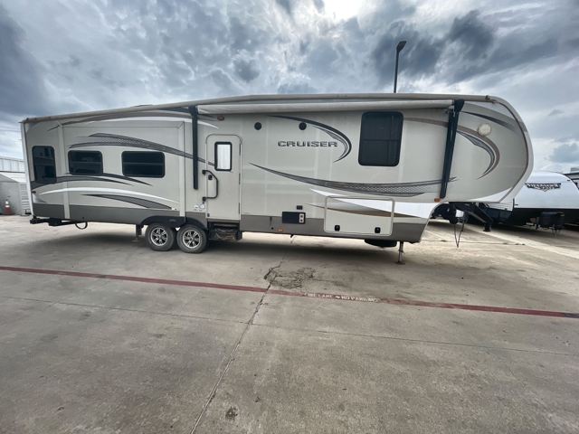 2015 Crossroads Cruiser 345BH — photo 3 of 5