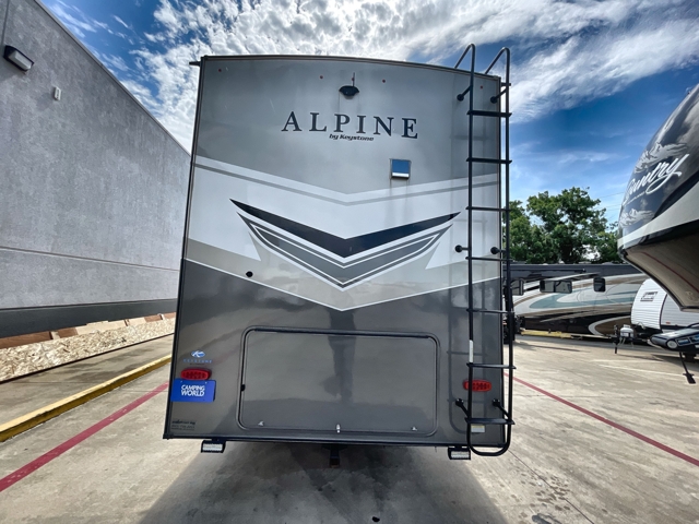 2022 Keystone Alpine 3712KB — photo 8 of 8