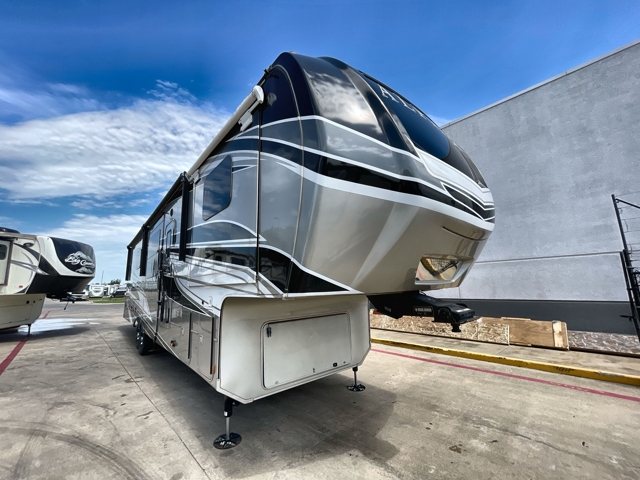 2022 Keystone Alpine 3712KB — photo 1 of 8