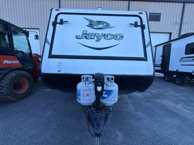 2016 Jayco Jay Feather X23F — photo 5 of 8