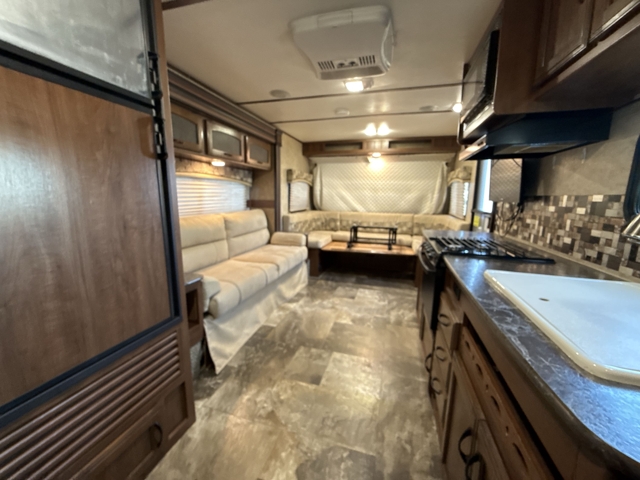 2016 Jayco Jay Feather X23F — photo 4 of 8