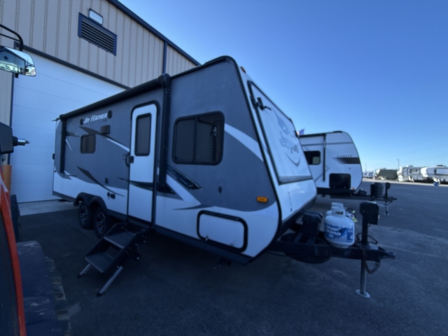 2016 Jayco Jay Feather X23F — photo 1 of 8