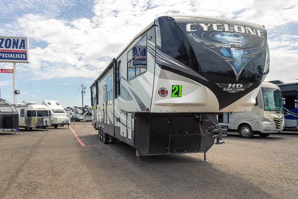 2021 Heartland Cyclone 4006 - Stock #2589041C | El Mirage, AZ