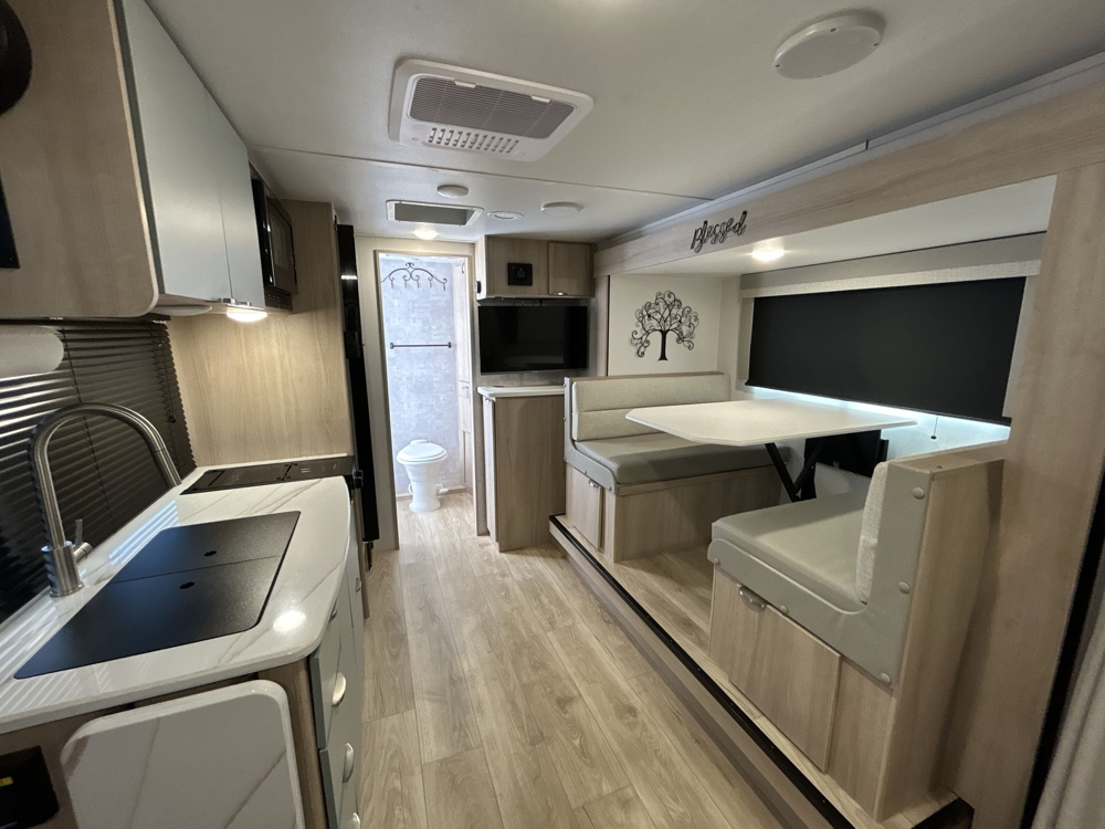 2025 Winnebago Micro Minnie