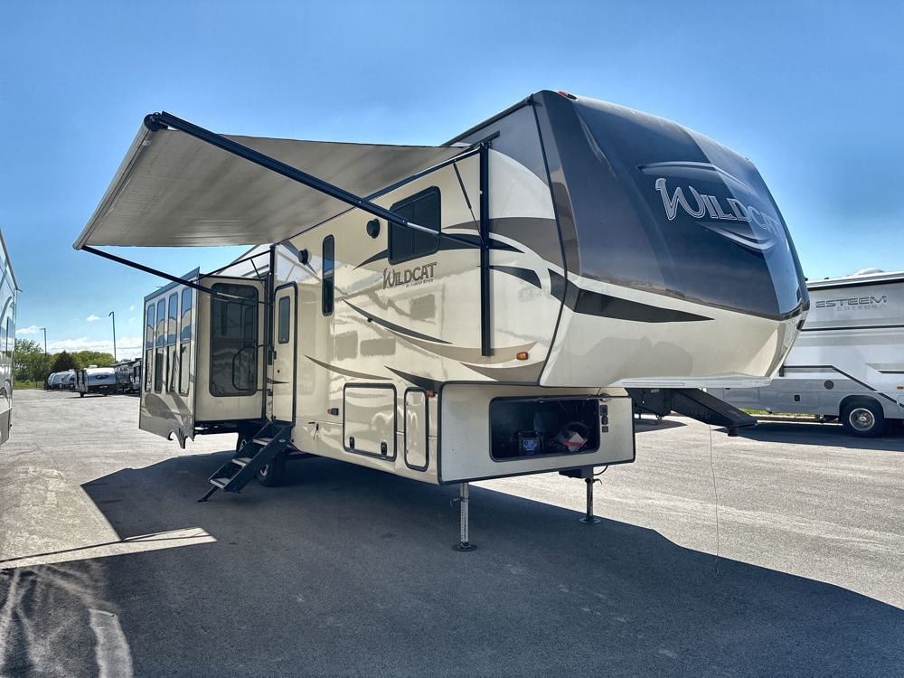 2018 Forest River Wildcat 32WB