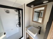 bathroom-2 thumbnail