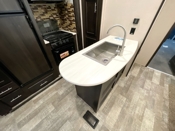 kitche-island thumbnail