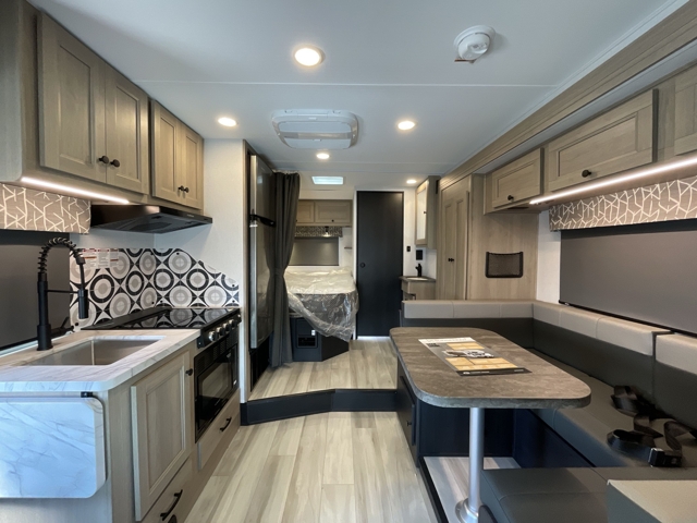 2026 Forest River Sunseeker LE 2150SC — photo 3 of 8