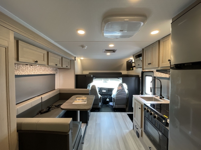 2026 Forest River Sunseeker LE 2150SC — photo 4 of 8