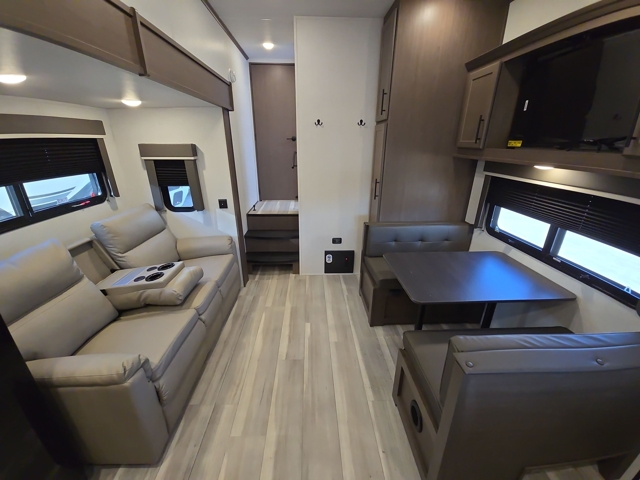 2026 Keystone Cougar Sport 2100RK — photo 4 of 8