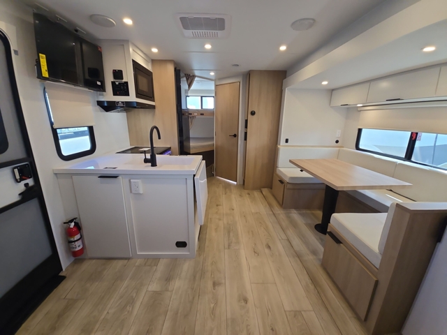 2026 Winnebago Thrive 22MBH — photo 4 of 8