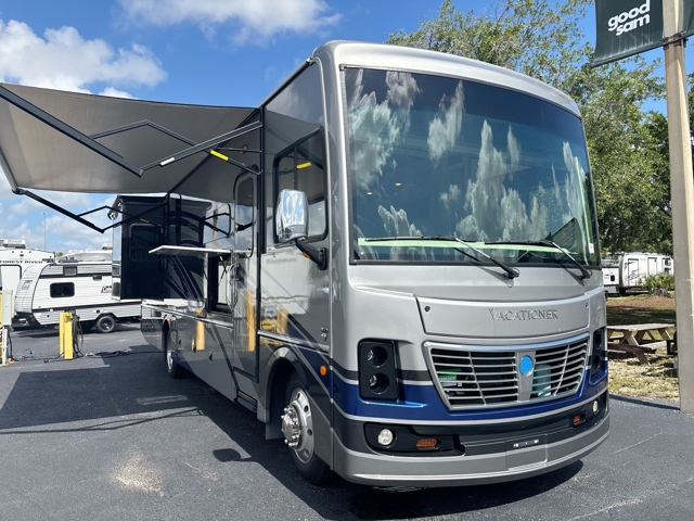 2023 Holiday Rambler Vacationer 35K — photo 1 of 8